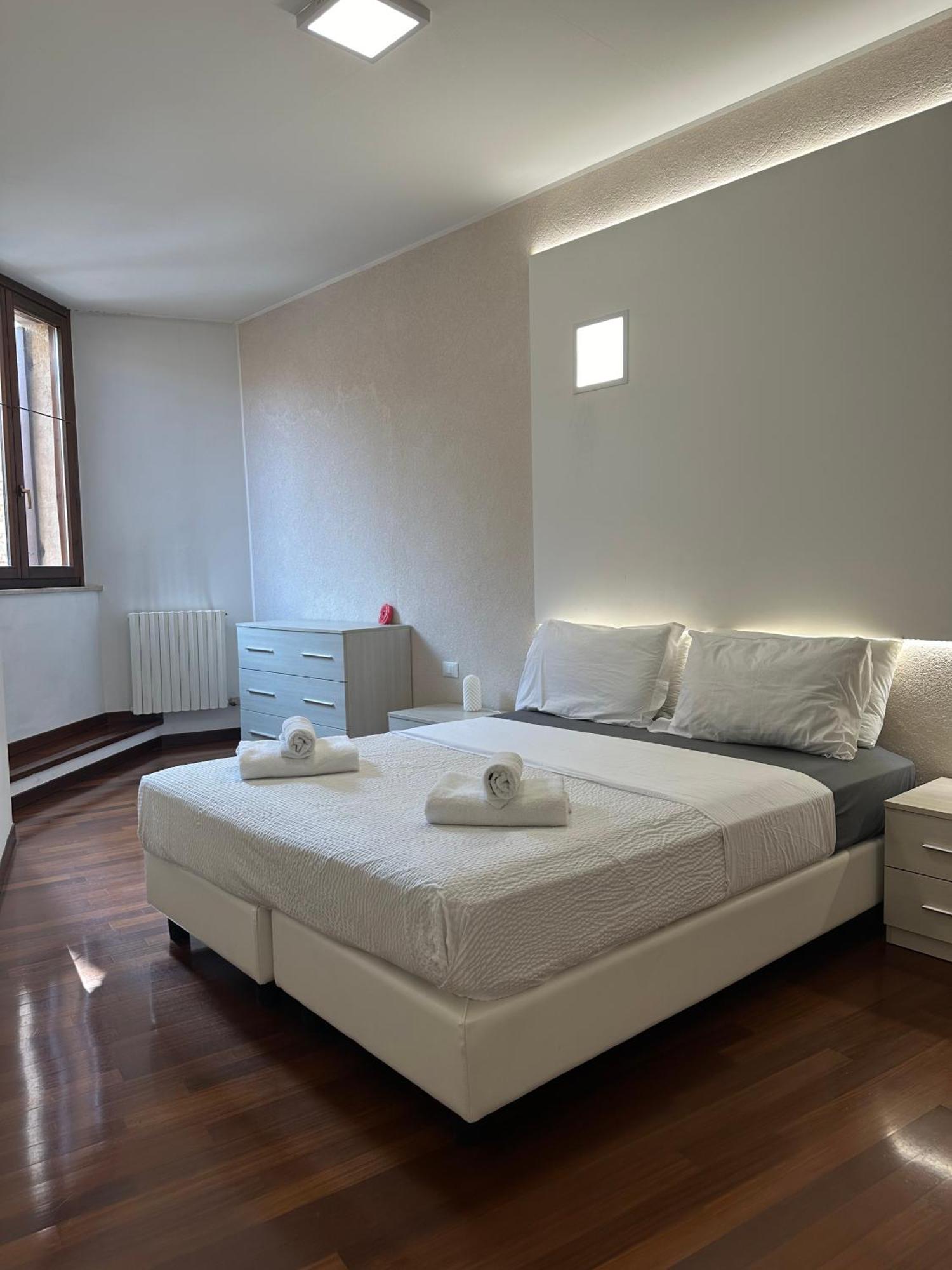 Cavour Luxury Apartments Werona Zewnętrze zdjęcie